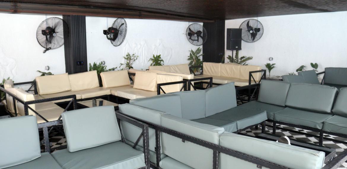 Relax Lounge