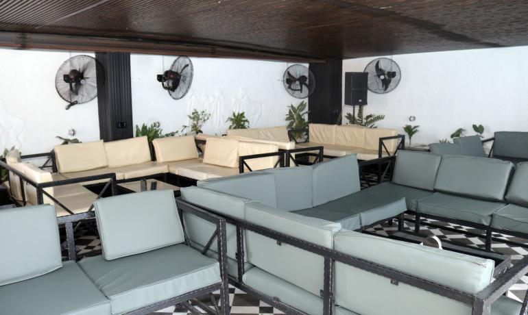 Relax Lounge